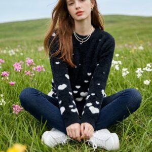 HANDKNITTED HEART SHAPE PULLOVER